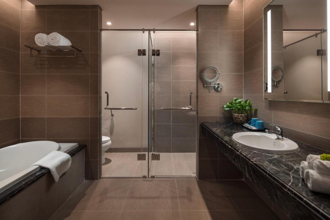 Luxury Beach Condo 5-Star, Rooftop Pool Da Nang Exterior foto